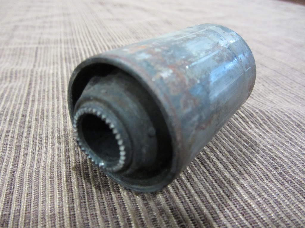 "Tundra" Polyurethane Bushings for the Rear leafs springs Toyota Tundra