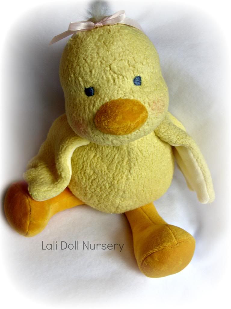 Mallary, a Waldorf inspired Duck doll Mallary, a Waldorf inspired Duck doll
