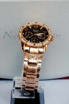 editbaru23AlexandreCristieAC2217GOLD396Rp520000.jpg